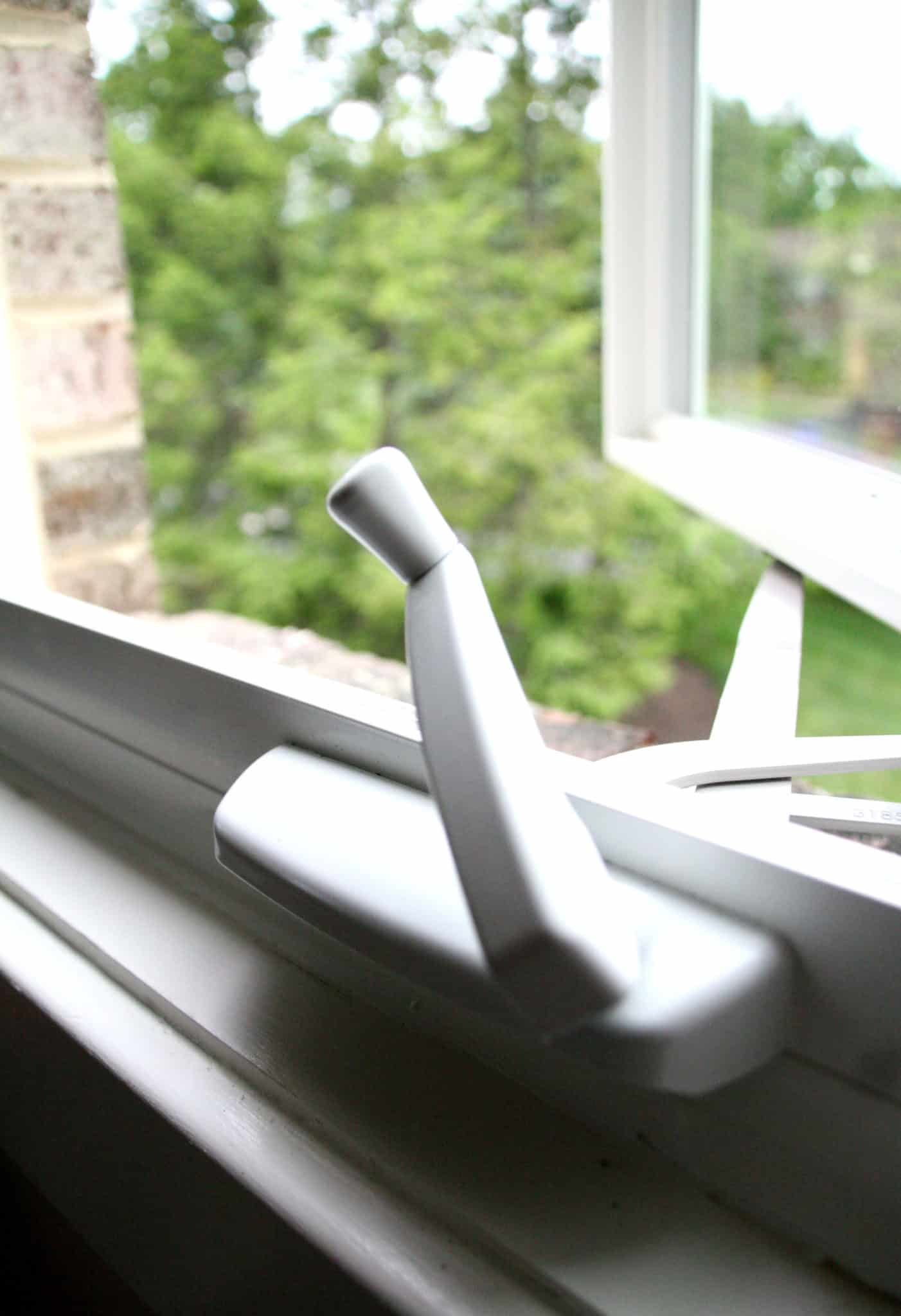Awning vs. Casement Windows