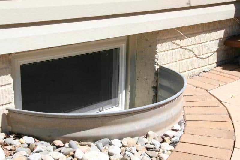 Hopper Window