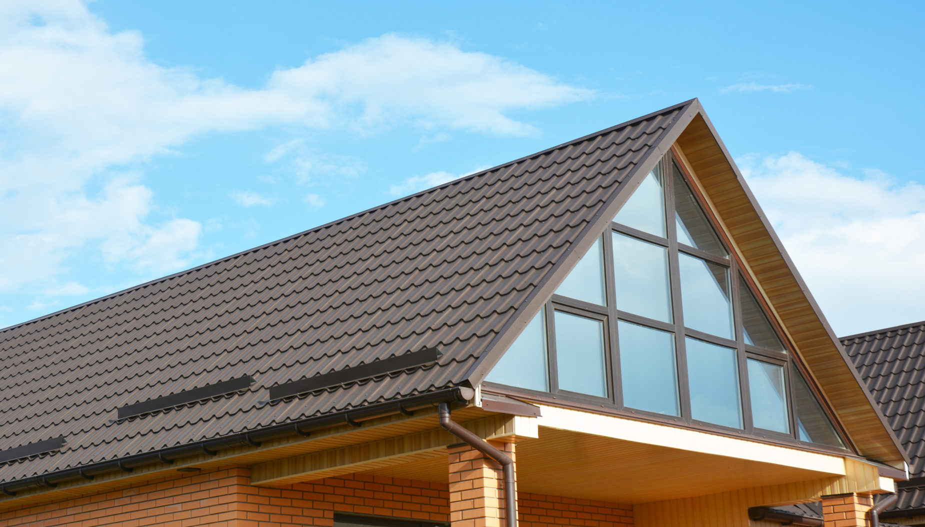 Why Hire a Roofing Contractor?