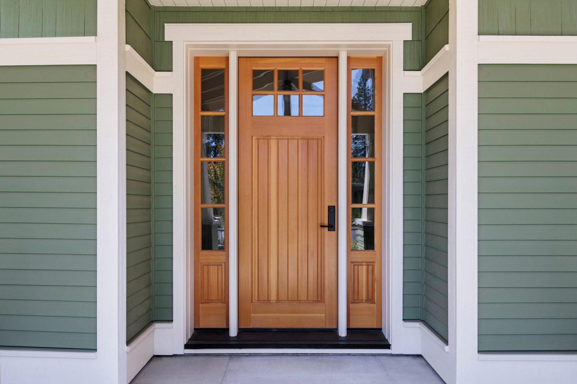Brown,Front,Door,,Front,View,With,Green,Trim.,Bend,,Oregon