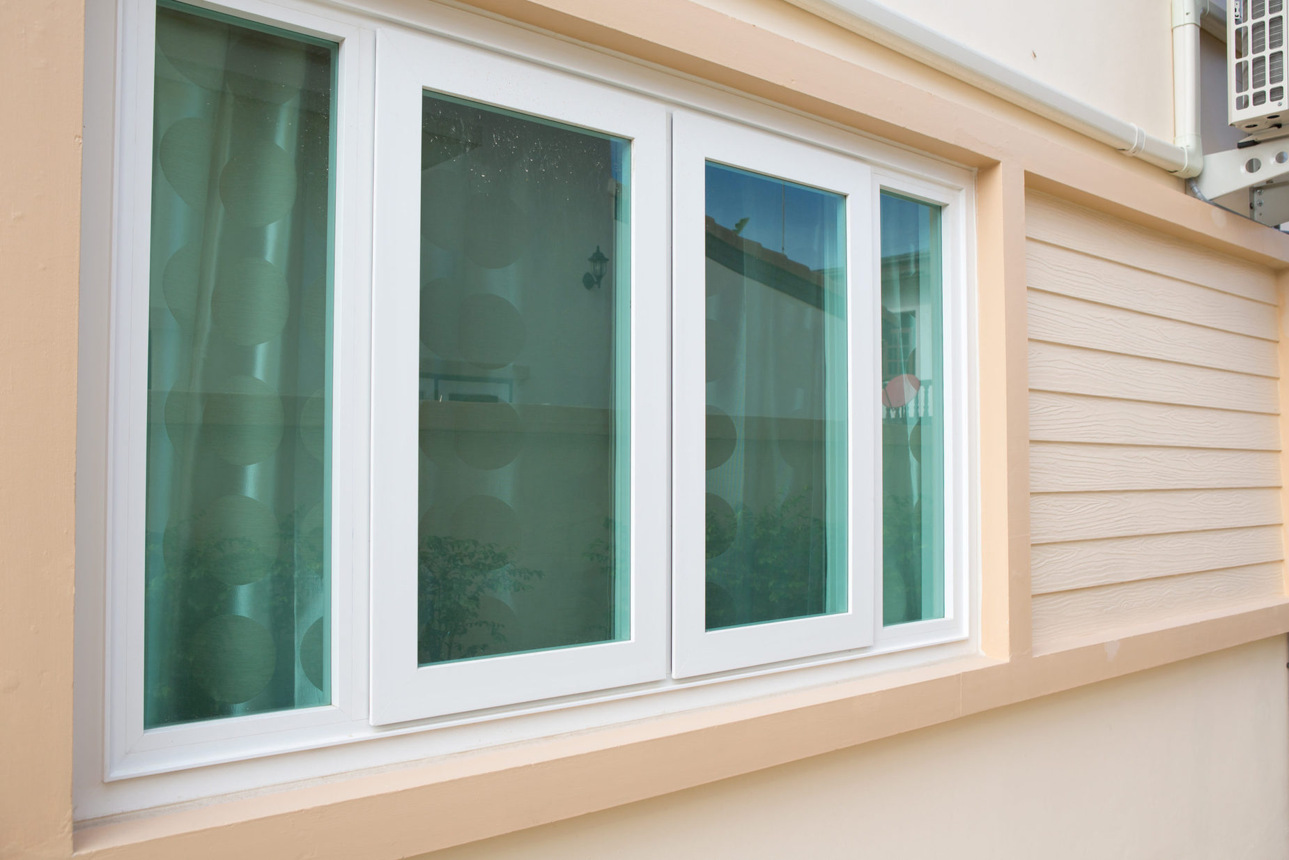 New,Window,With,Window,Blinds,On,Wood,Walls.