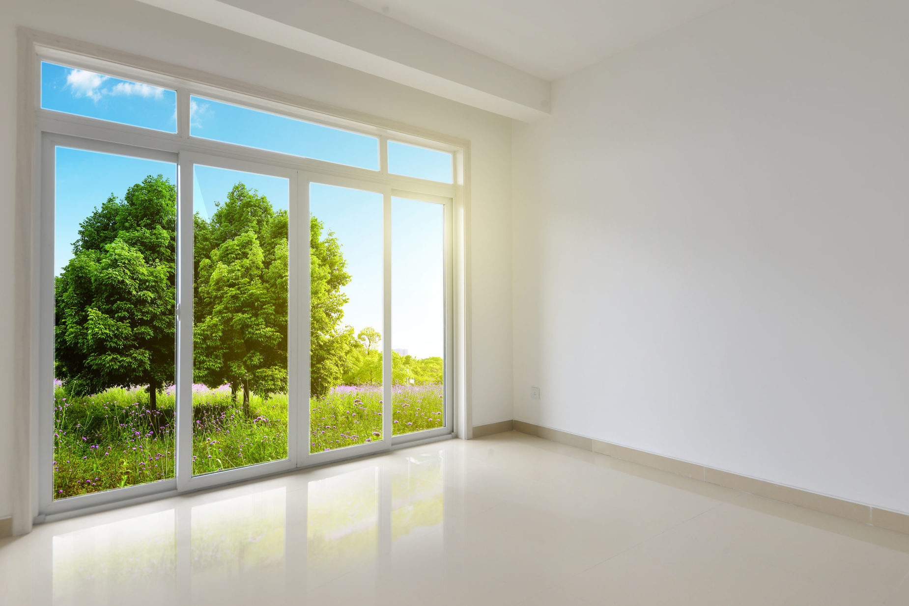 Interior,Of,New,Apartment,,Wide,Room,With,Window,,Tiled,Floor