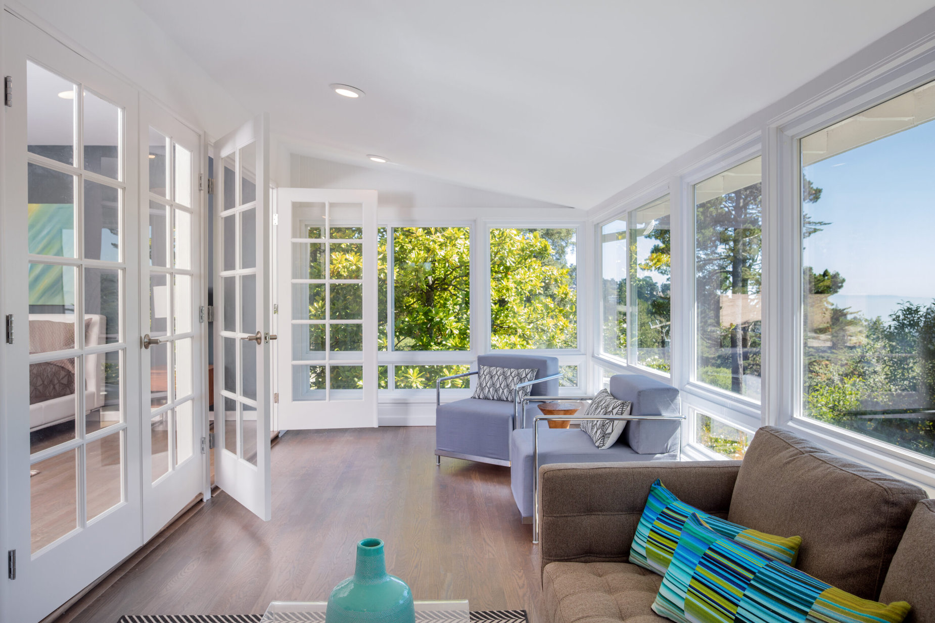 Choosing Sunroom Windows & Doors